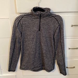 Lululemon 1/4 zip athletic top